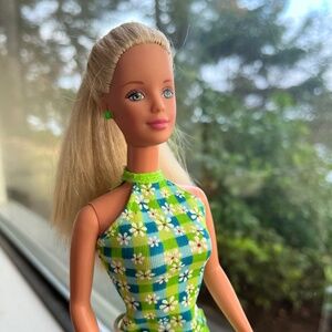 Barbie Doll, 1999 Pretty in Plaid / I Love Barbie, blonde doll